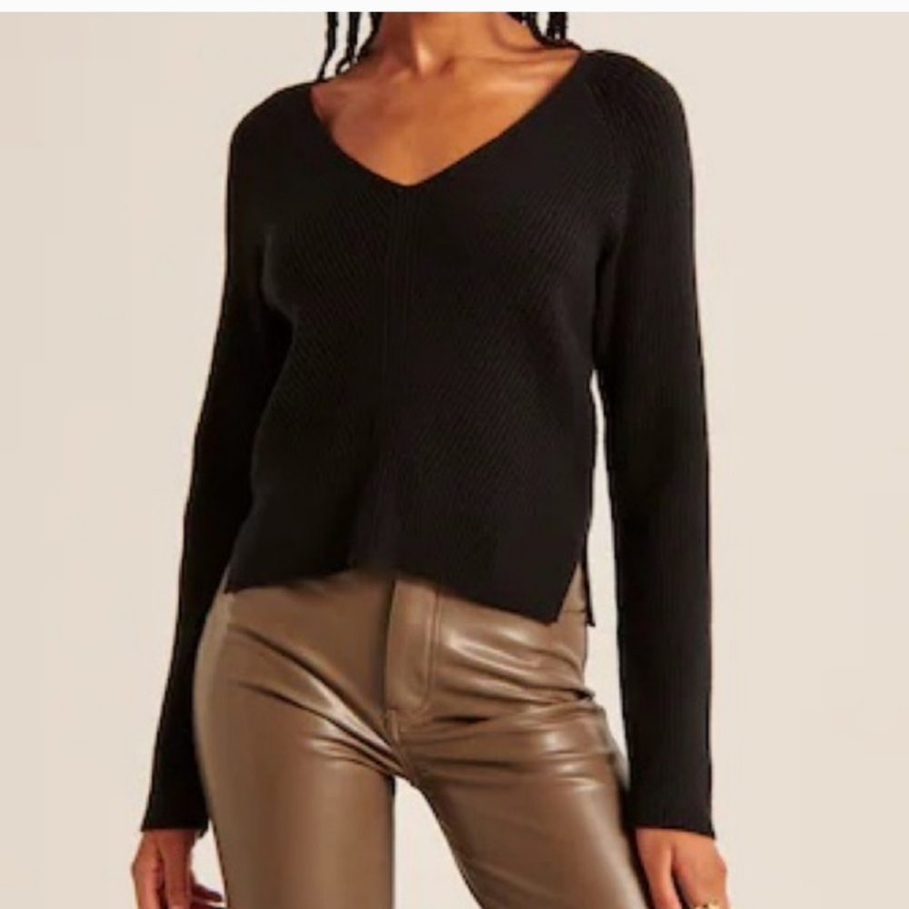 Abercrombie & Fitch Sweater